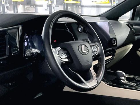 Used 2024 Lexus NX 250 FWD image 18