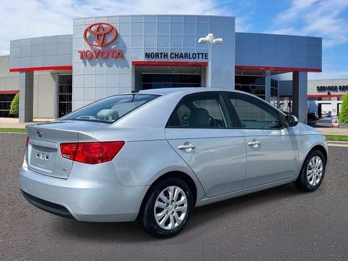 Used 2011 Kia Forte EX FWD image 6