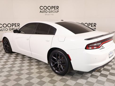 Used 2020 Dodge Charger SXT w/ Blacktop Package image 21