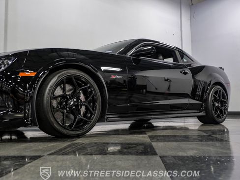 Used 2015 Chevrolet Camaro Z/28 RWD image 22