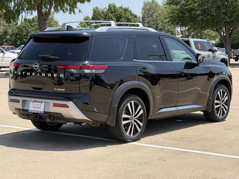Used 2024 Nissan Pathfinder Platinum w/ Cargo Package FWD image 4