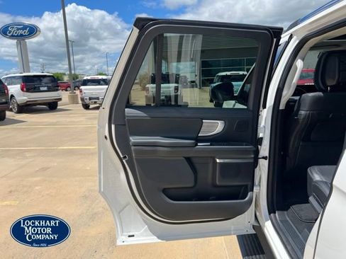 New 2026 Ford Expedition Max Platinum w/ Driver's Package AWD/4WD image 16