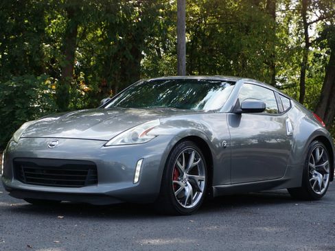 Used 2014 Nissan 370Z Touring w/ Sport Package RWD image 1