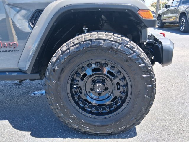 Used 2021 Jeep Gladiator Rubicon AWD/4WD image 10