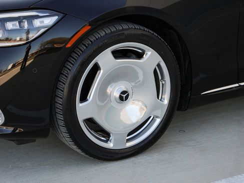 Used 2022 Mercedes-Benz Maybach S 580 4MATIC image 42