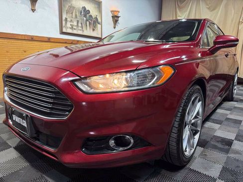 Used 2016 Ford Fusion Titanium FWD image 5
