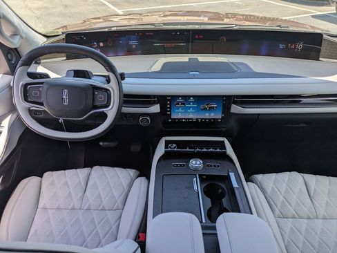 New 2026 Lincoln Navigator Black Label AWD/4WD image 22