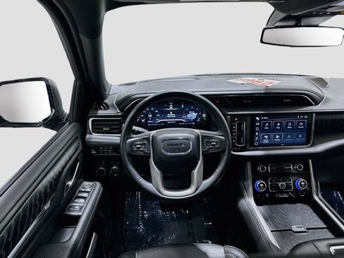 Certified 2023 GMC Yukon XL Denali AWD/4WD image 23
