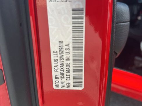 New 2025 Jeep Wrangler Sport S image 30