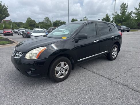 Used 2013 Nissan Rogue S FWD image 1
