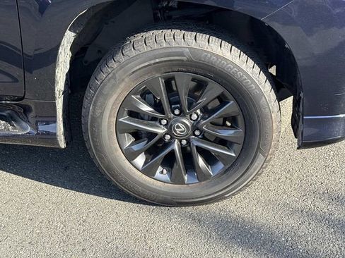 Used 2021 Lexus GX 460 Premium w/ Premium Package image 7