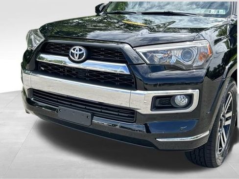 Used 2019 Toyota 4Runner Limited AWD/4WD image 9