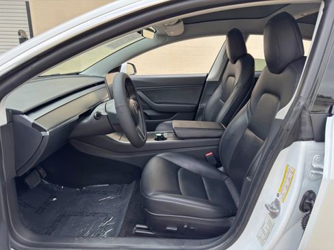 Used 2019 Tesla Model 3 Standard Range Plus RWD image 16