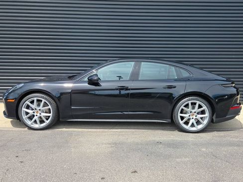 New 2026 Porsche Panamera 4 AWD/4WD image 2