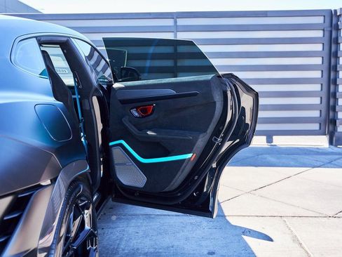 Used 2024 Lamborghini Urus Performante image 34