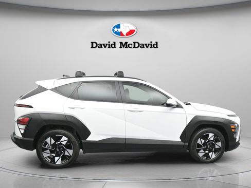 Used 2024 Hyundai Kona SEL w/ Convenience Package image 9