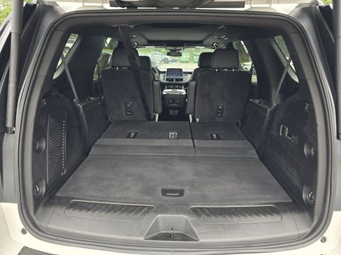 Used 2023 Chevrolet Tahoe LT w/ Luxury Package AWD/4WD image 26