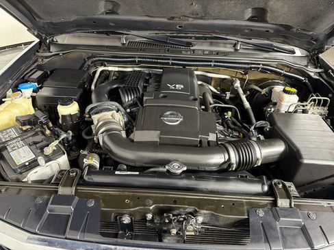 Used 2019 Nissan Frontier SV AWD/4WD image 23