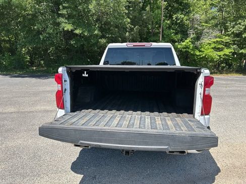 Used 2023 Chevrolet Silverado 1500 RST w/ Z71 Off-Road Package AWD/4WD image 30