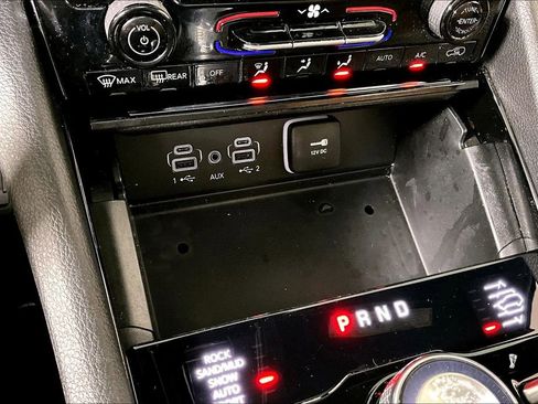 Used 2024 Jeep Grand Cherokee L Summit w/ Advanced Protech Group IV image 35