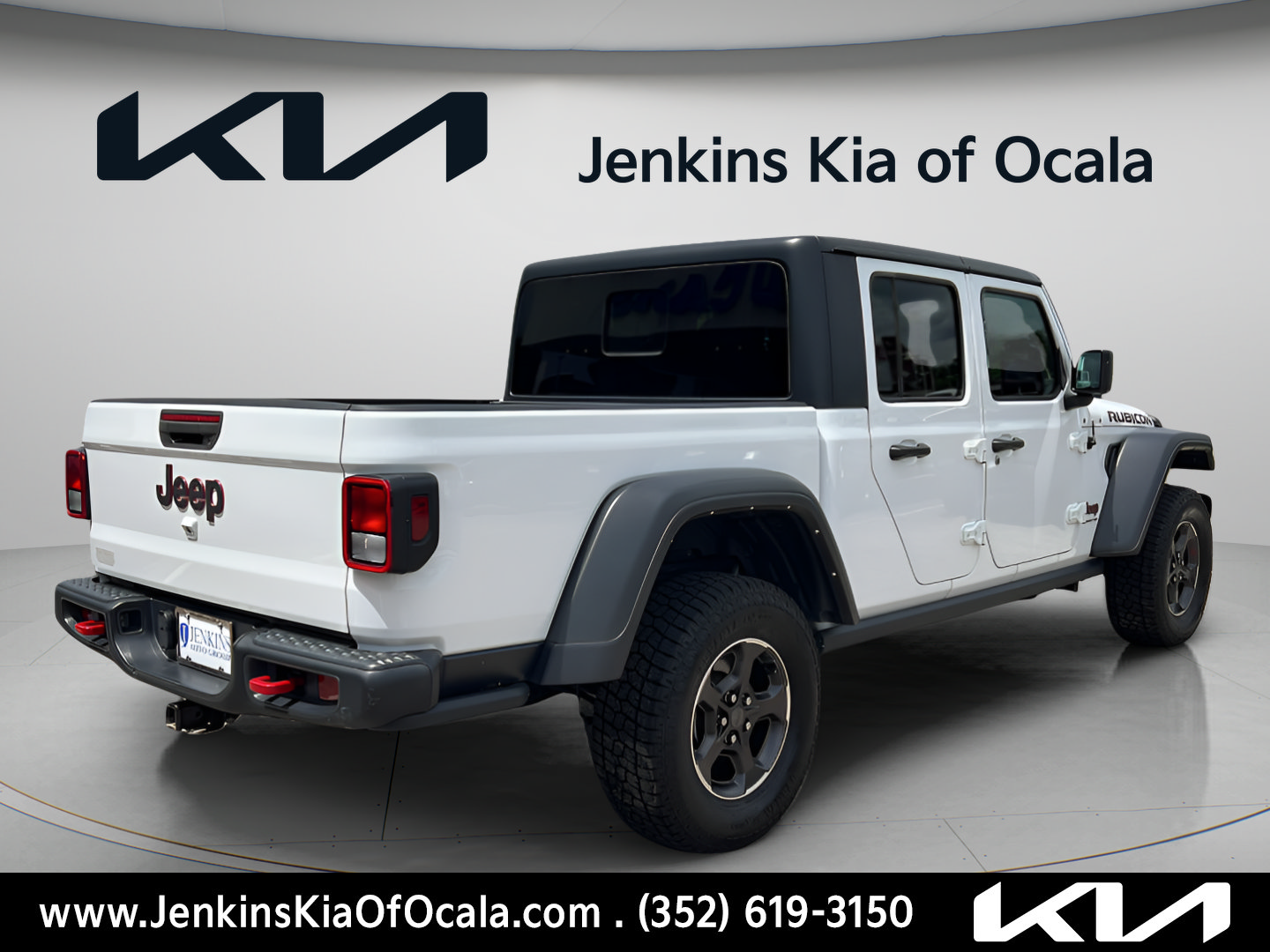 Used 2022 Jeep Gladiator Rubicon w/ Cold Weather Group AWD/4WD image 3