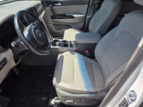 Used 2017 Kia Sportage SX FWD image 9