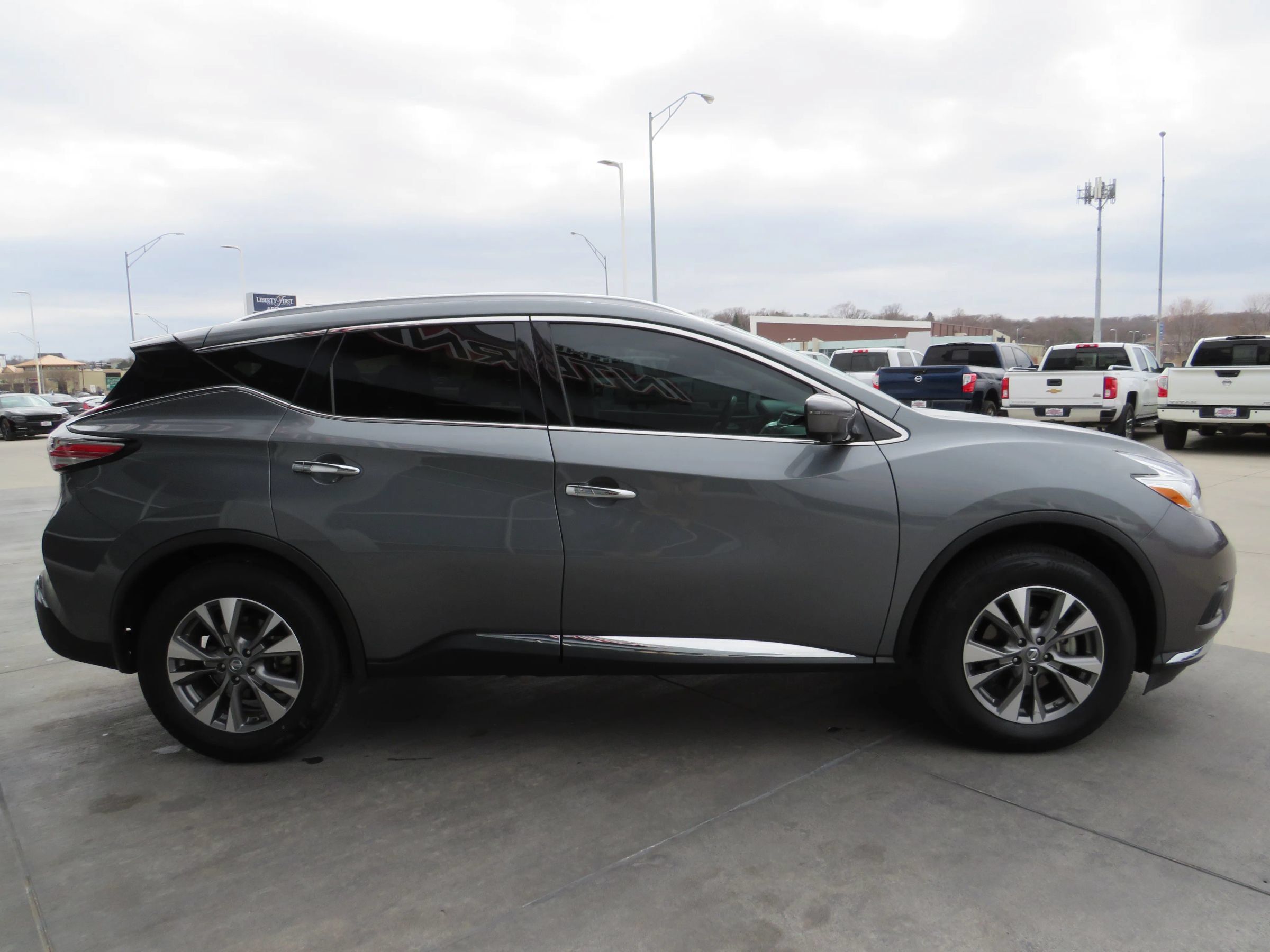 Used 2017 Nissan Murano SL FWD image 8