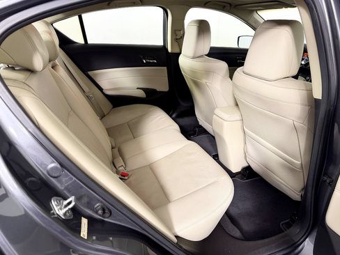 Used 2014 Acura ILX w/ Technology Package FWD image 38