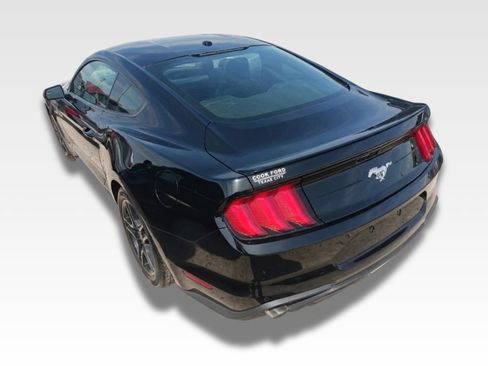 Used 2018 Ford Mustang Premium image 3