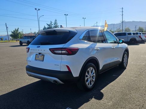 Certified 2024 Ford Escape Active AWD/4WD image 6