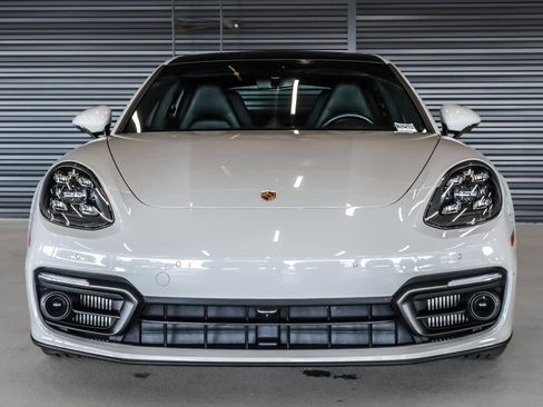 Certified 2023 Porsche Panamera Platinum Edition image 10