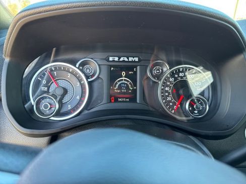 Used 2022 RAM 2500 Big Horn w/ Off Road Package AWD/4WD image 16