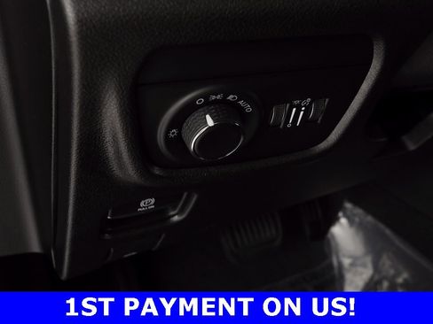 Certified 2023 Jeep Grand Cherokee Laredo w/ Luxury Tech Group I image 22