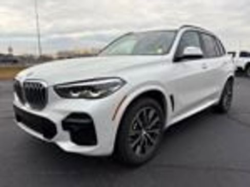 Used 2022 BMW X5 sDrive40i w/ M Sport Package image 2