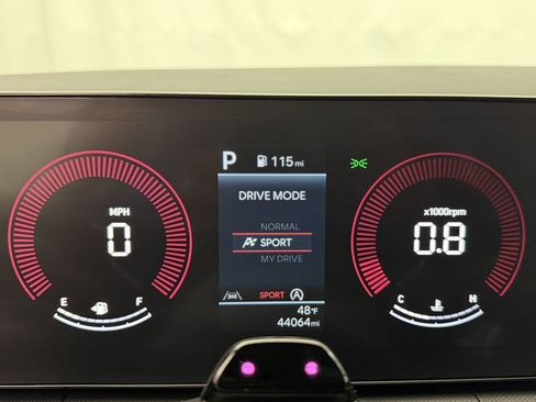 Used 2024 Hyundai Santa Fe SEL image 12