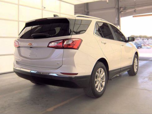 Used 2021 Chevrolet Equinox LT FWD image 9
