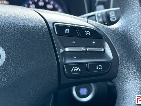 Used 2022 Hyundai Kona SEL image 28