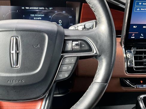 Used 2022 Lincoln Navigator Reserve RWD image 18