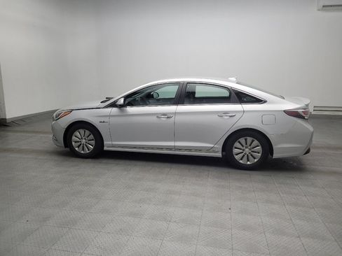 Used 2016 Hyundai Sonata SE image 3