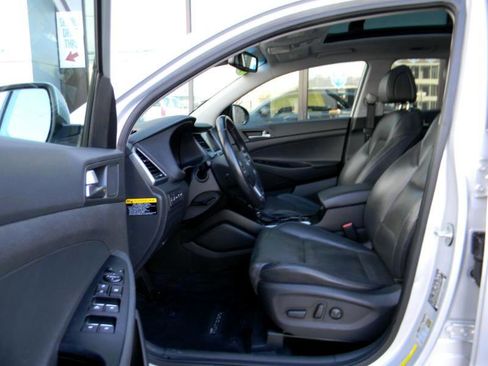 Used 2016 Hyundai Tucson Limited w/ Option Group 03 image 11