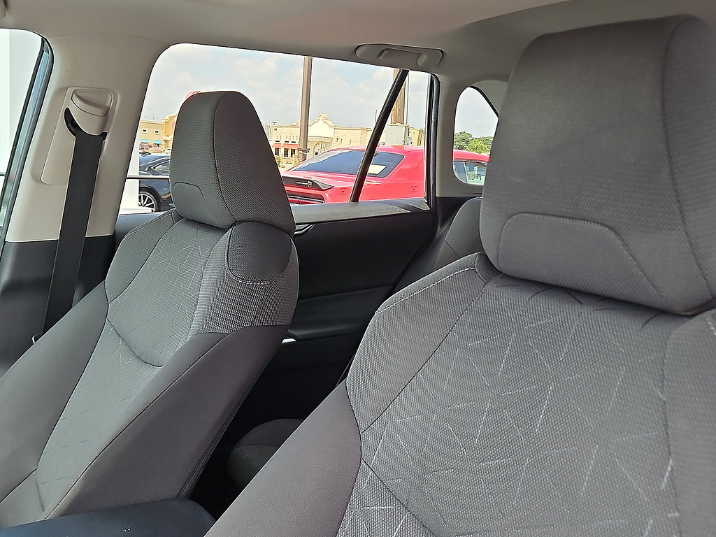 Certified 2021 Toyota RAV4 XLE w/ Convenience Package AWD/4WD image 11