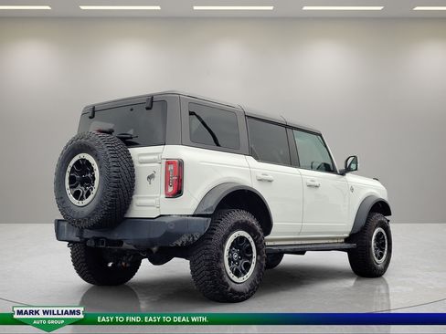 Used 2021 Ford Bronco Outer Banks w/ Sasquatch Package AWD/4WD image 4