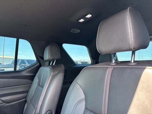 Used 2022 Chevrolet Traverse RS image 25