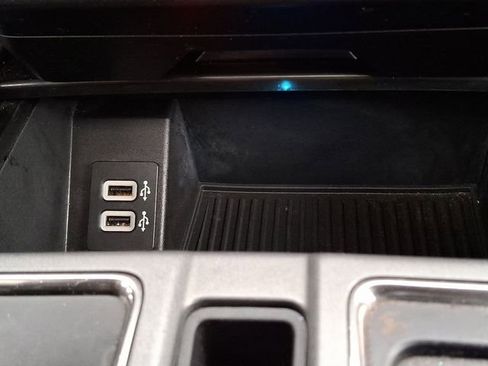 Used 2019 Ford F150 Raptor w/ Equipment Group 802A Luxury image 24