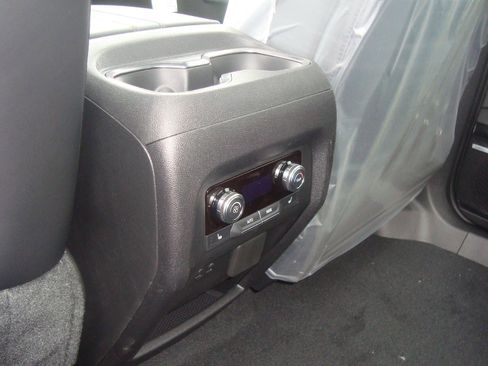 New 2026 GMC Acadia AT4 w/ Luxury Package image 25