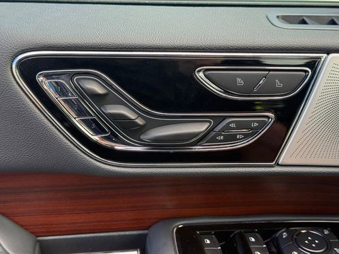 Certified 2023 Lincoln Navigator Reserve image 30