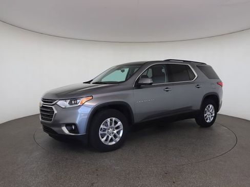 Used 2021 Chevrolet Traverse LT w/ LPO, Floor Liner Package AWD/4WD image 4