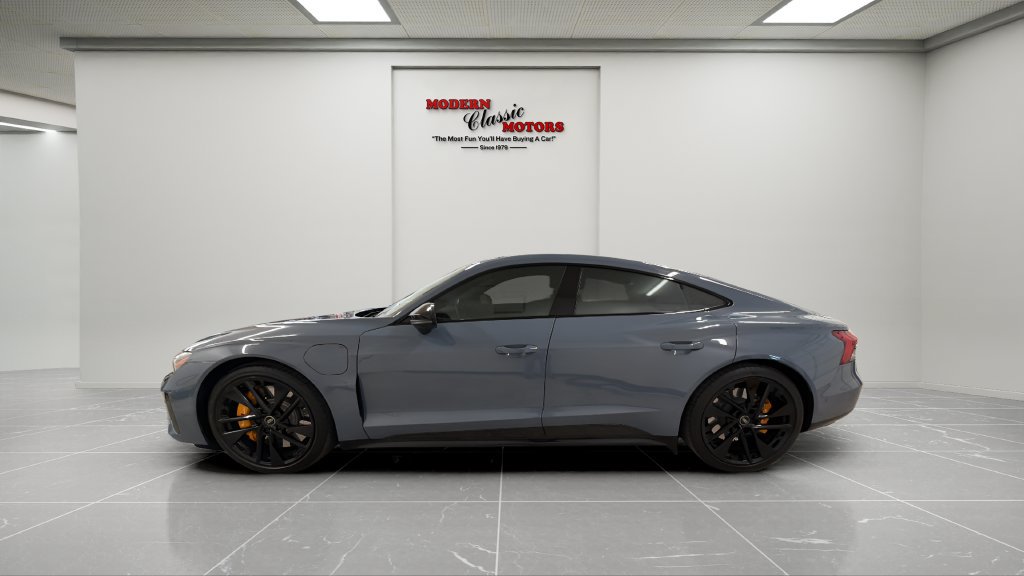 Used 2022 Audi RS e-tron GT w/ Carbon Performance Package AWD/4WD image 2