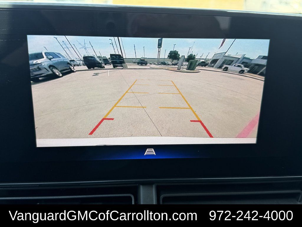 Used 2024 Chevrolet Trax LT w/ Driver Confidence Package FWD image 20