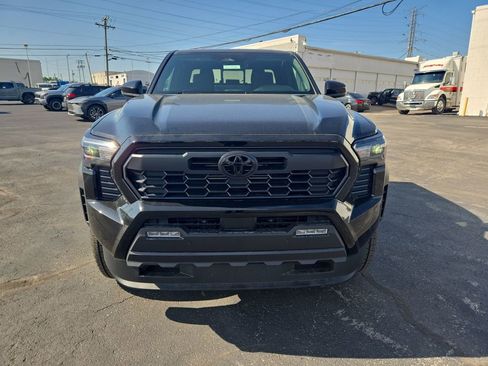 New 2026 Toyota Tacoma TRD Off-Road AWD/4WD image 8
